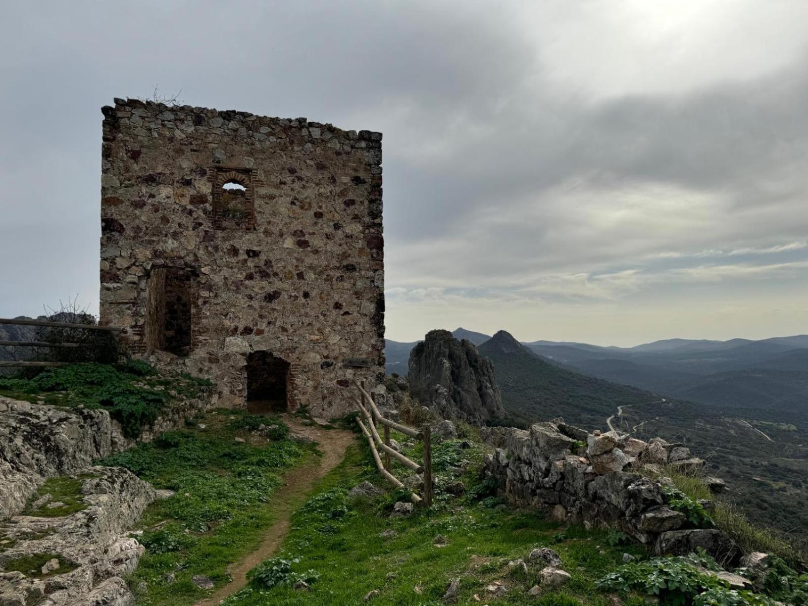 Penzion Alma De Villuercas Cabañas del Castillo Exteriér fotografie